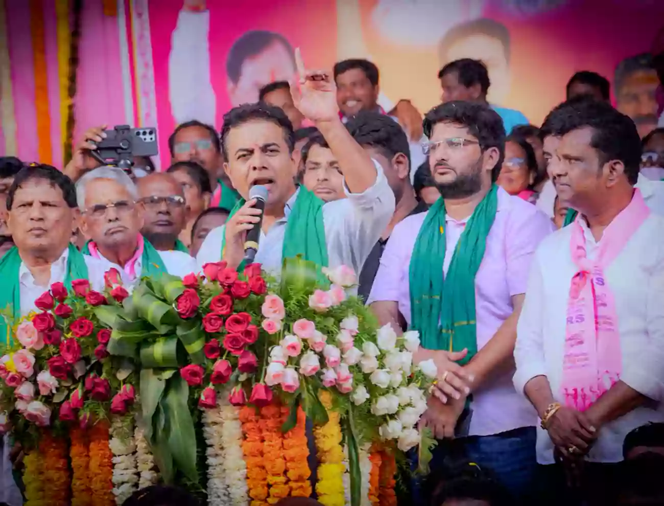 ఉద్యమాల ఖిల్లా నుంచే.. గులాబీ గర్జన